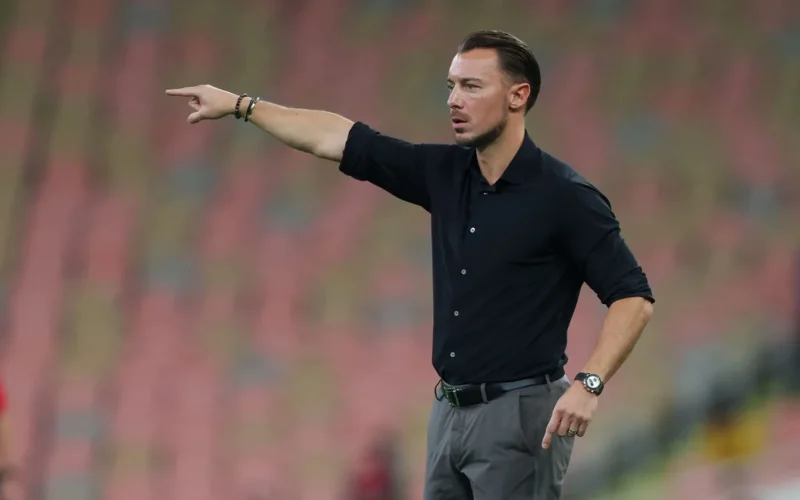 طلب ألماني حاسم.. يايسله يجذب الاهتمام قبل قرار ميسي